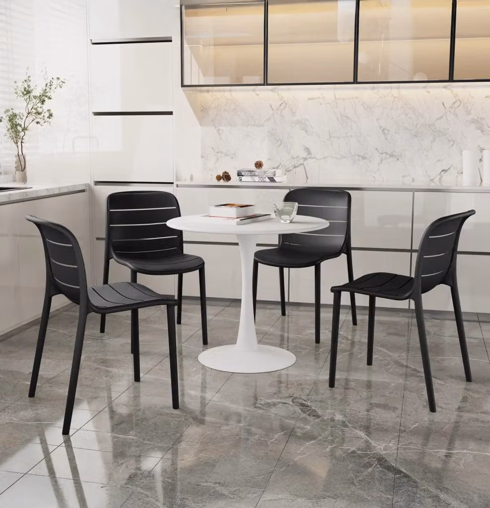 Set di 4 sedie moderne Iris in polipropilene e fibra di vetro nere impilabili per cucina, giardino e soggiorno dal Gruppone Passione Casa – 2