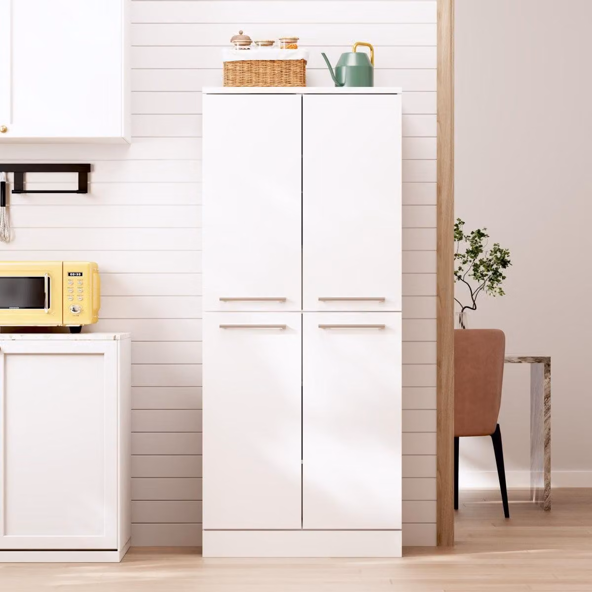 Mobile da cucina a colonna, bianco lucido, dispensa a 4 ante, design da frigorifero, ripiani regolabili in altezza, maniglie in metallo, 76x42x180 cm