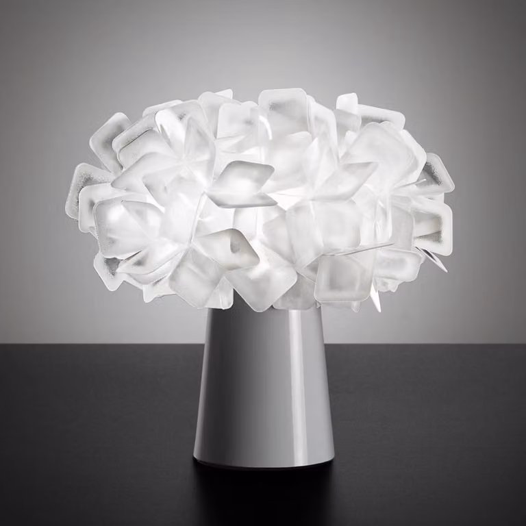 Slamp Lampada da tavolo di design CLIZIA, Bianco / Opale, Soggiorno / Sala da pranzo, Plastica, Design, Lampada da tavolo