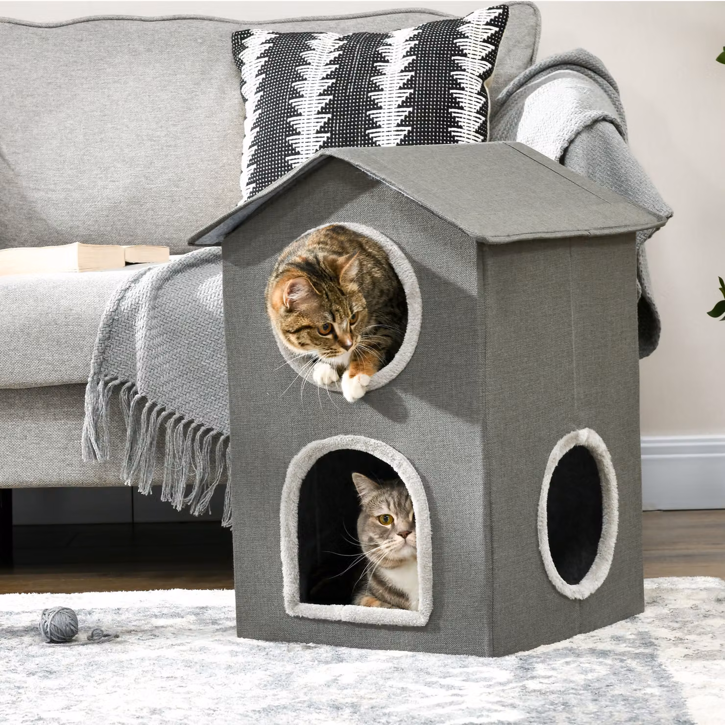 Casetta per gatti a due livelli PawHut con cuscini lavabili e 3 entrate, Grigio, L 42 cm x P 46 cm x H 59,5 cm – 2
