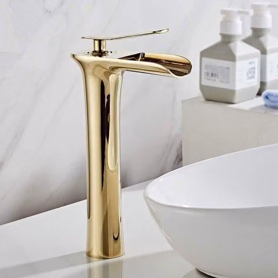 Rubinetto per vasca da bagno con design a cascata, di alta qualità, dorato, rubinetto di scarico