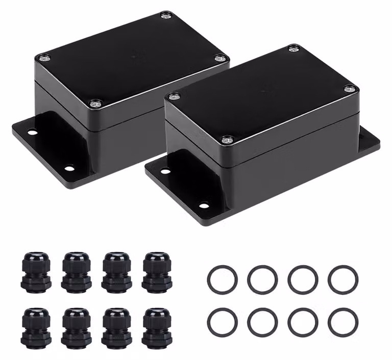 2 scatole di derivazione impermeabili, grado di protezione IP66, dimensioni 100 x 68 x 58 mm, con 8 connessioni