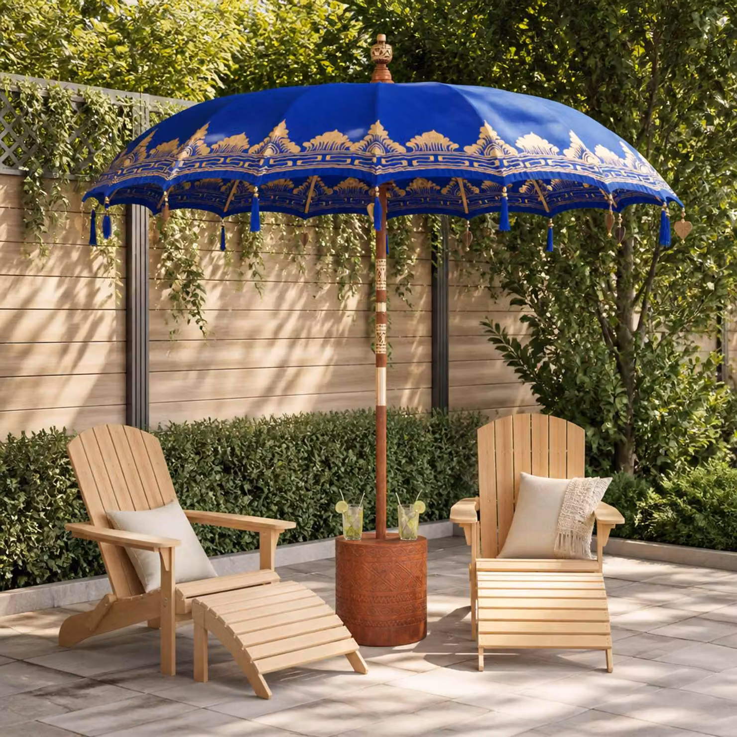 Set di 2 ombrelli balinesi vidaXL con base in blu e struttura in legno e bambù