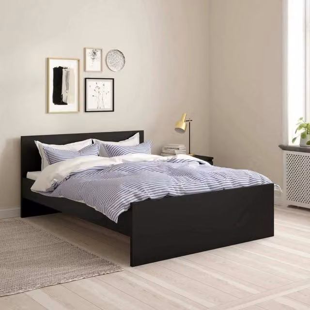 Letto piazza e mezza Gustava DMORA, struttura sommier moderna in nero, L: 146 cm, P: 196,6 cm, H: 80 cm – 1