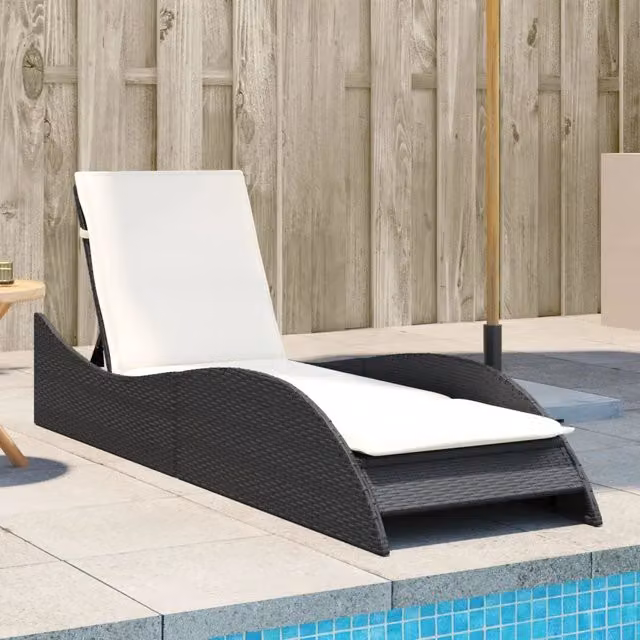 Lettino prendisole vidaXL in polyrattan con cuscino nero e poggiatesta regolabile L: 60 cm, P: 205 cm, H: 73 cm – 1