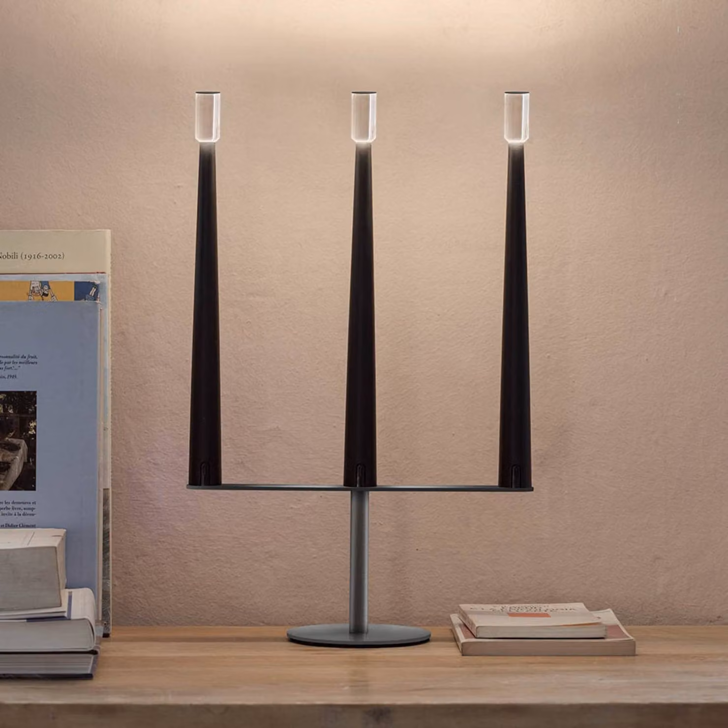 Nemo Lampada da tavolo LED Sorrento, nera, a 3 luci, USB dimmerabile, Nero, Soggiorno / Sala da pranzo, Alluminio, Moderno