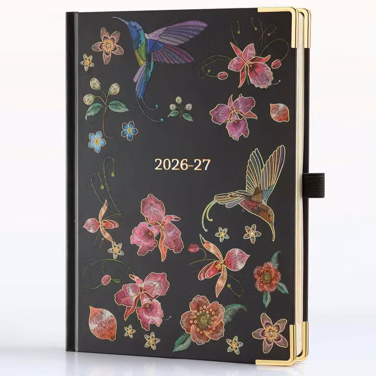 Agenda 2026-2027 con design floreale tridimensionale