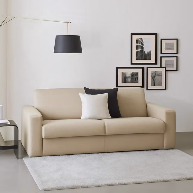 Divano a 2 posti Malachite Talamo Italia, modello moderno in tessuto beige con braccioli slim, L: 160 cm, P: 95 cm, H: 90 cm – 1