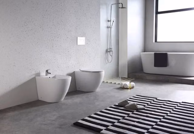 Sanitari a Terra Filo Muro Wc Bidet Copriwater Sof Close Bianco Bent Rimles