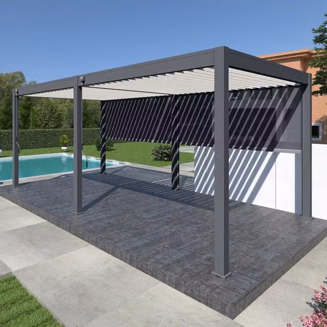 Pergola bioclimatica autoportante Ombréa VS bicolore con 2 tende antracite L: 6 m, P: 3 m, H: 2,57 m