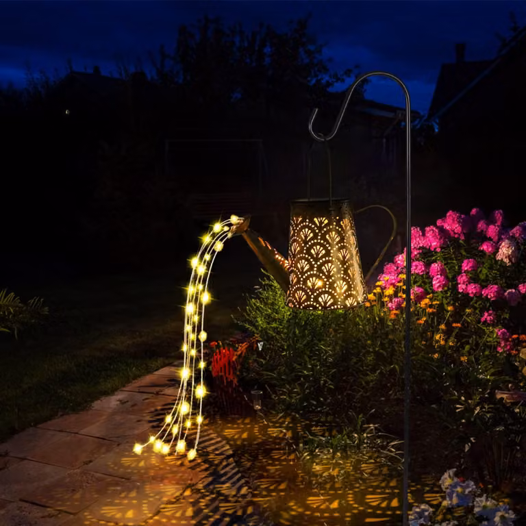 Annaffiatoio solare con catena luminosa, a forma di stella, con decorazioni esterne, completo di supporto