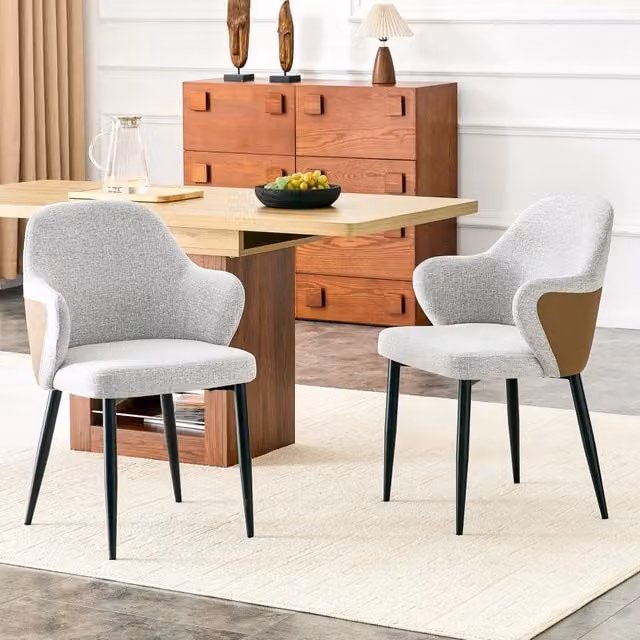 Set di 2 sedie da pranzo OKWISH con schienale avvolgente, gambe in metallo rinforzato e rivestimento in tessuto grigio chiaro e nero