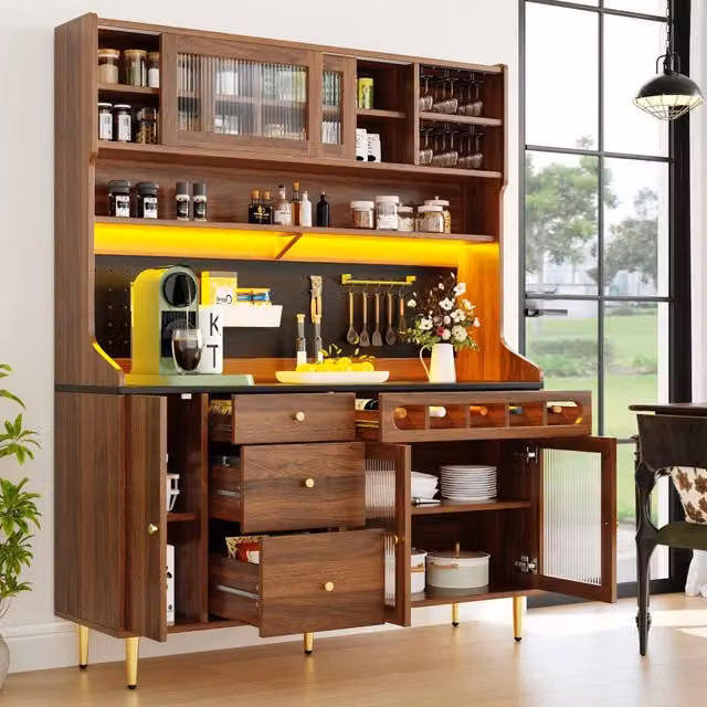 Credenza alta con LED ante scorrevoli in vetro ripiani regolabili cantinetta per cucina in MDF noce 145 × 39 × 171 cm