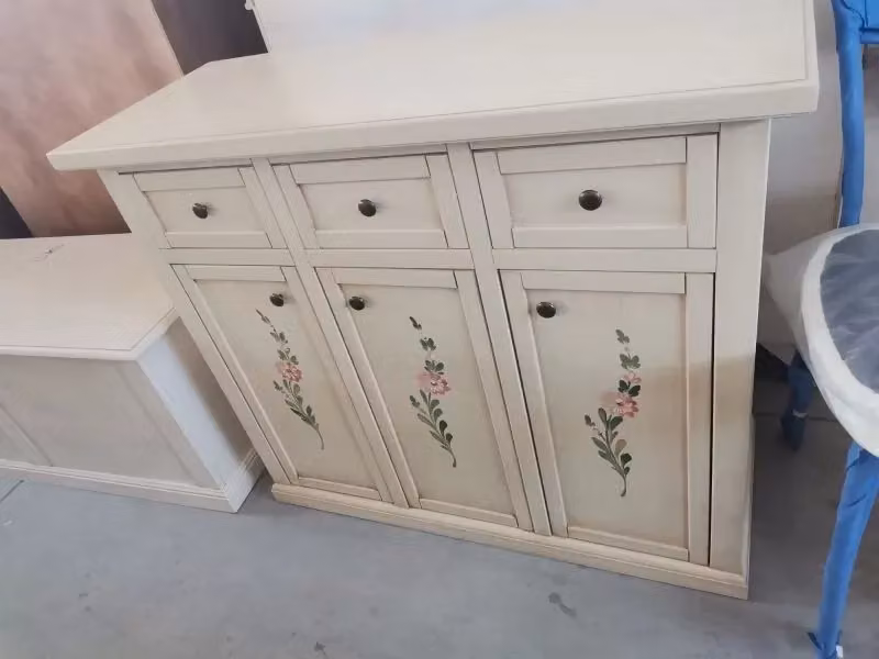 Credenza Shabby Chic Mobili 2G con 3 porte e 3 cassetti, decori floreali, colore avorio anticato, L: 100 cm, P: 39 cm, H: 85 cm – 2