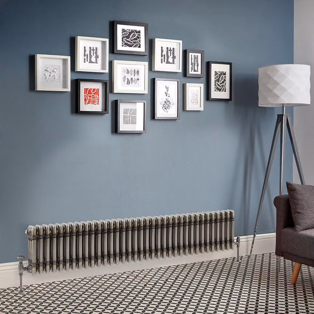Radiatore Tradizionale Orizzontale Tripla Colonna 300x1595mm - Metallo grezzo laccato - Alta Resa - Regent