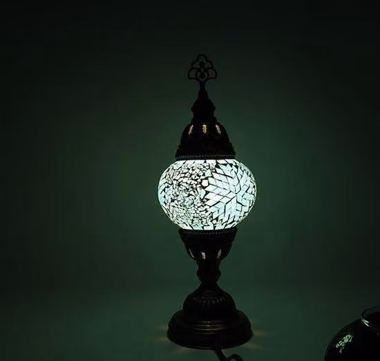 Lampada mosaico turca - Lampada da tavolo fatta a mano - Lampada orientale marocchina - Ø 12 cm, altezza 30 cm - Colorata e unica