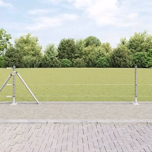 Recinzione esagonale galvanizzata vidaXL con base in cemento, Argento, L: 50 m, H: 0,6 m