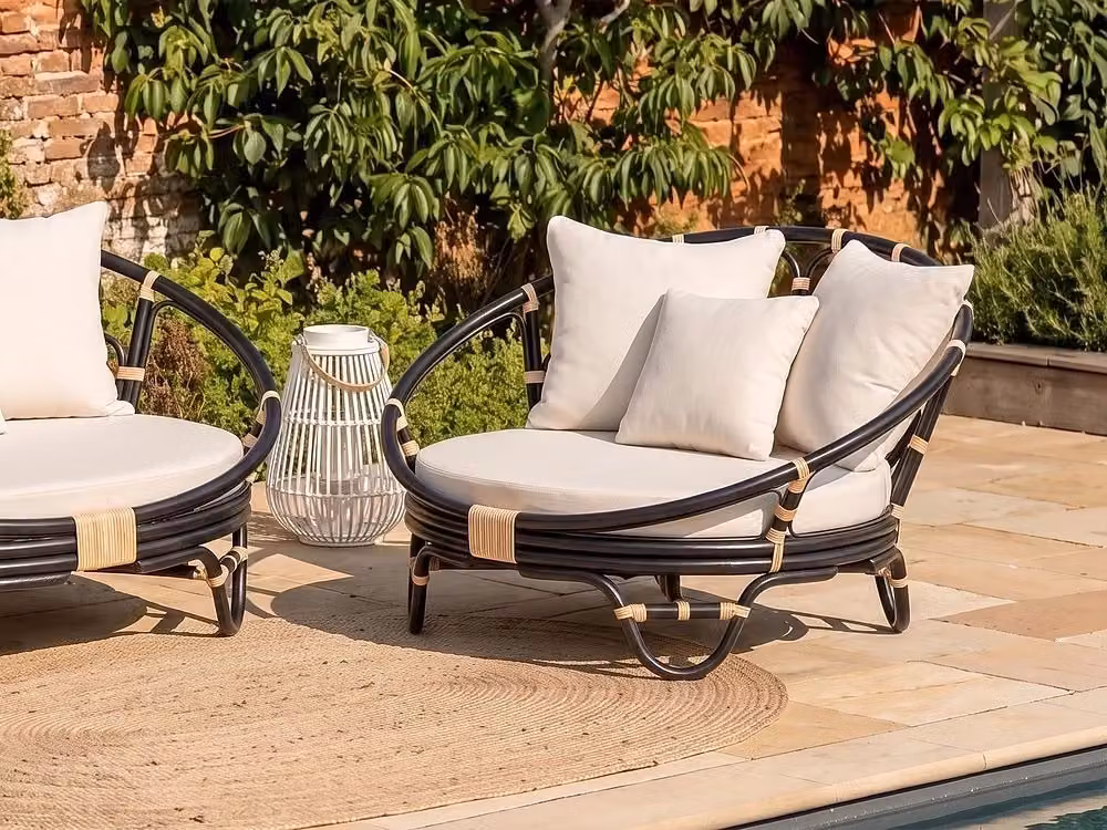Lettino da esterno Beliani in rattan nero con cuscini resistenti alle intemperie stile boho – 2