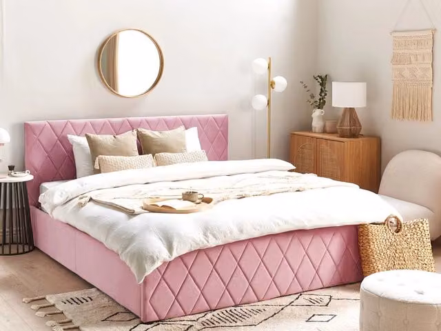 Letto contenitore BELIANI in velluto rosa con testiera trapuntata a rombi e base a doghe L/P/H: 180 x 200 x 190 cm