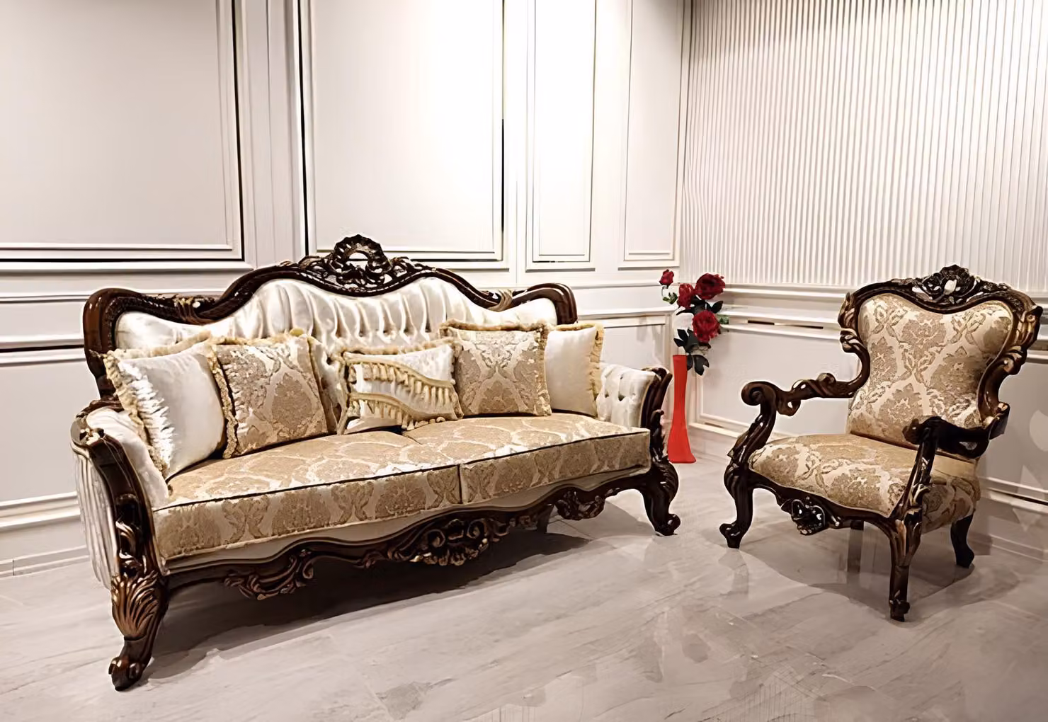 Klassische Couch Wohnzimmer Sofagarnitur Sofa Möbel einrichtung 3+1 Sitz
