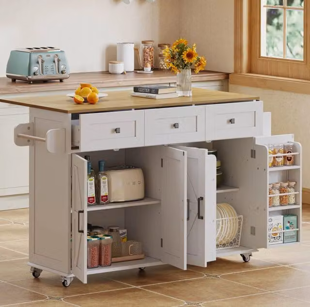 Isola da cucina bianca con piano di lavoro richiudibile, 4 ante, 3 cassetti, ruote bloccabili, design stile rustico, 140x43(70)x90,5 cm