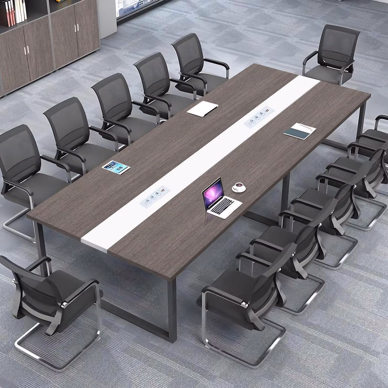 Tavolo da conferenza con sistema di gestione dei cavi, dimensioni 360x120x74 cm, design moderno, ideale per l'ufficio