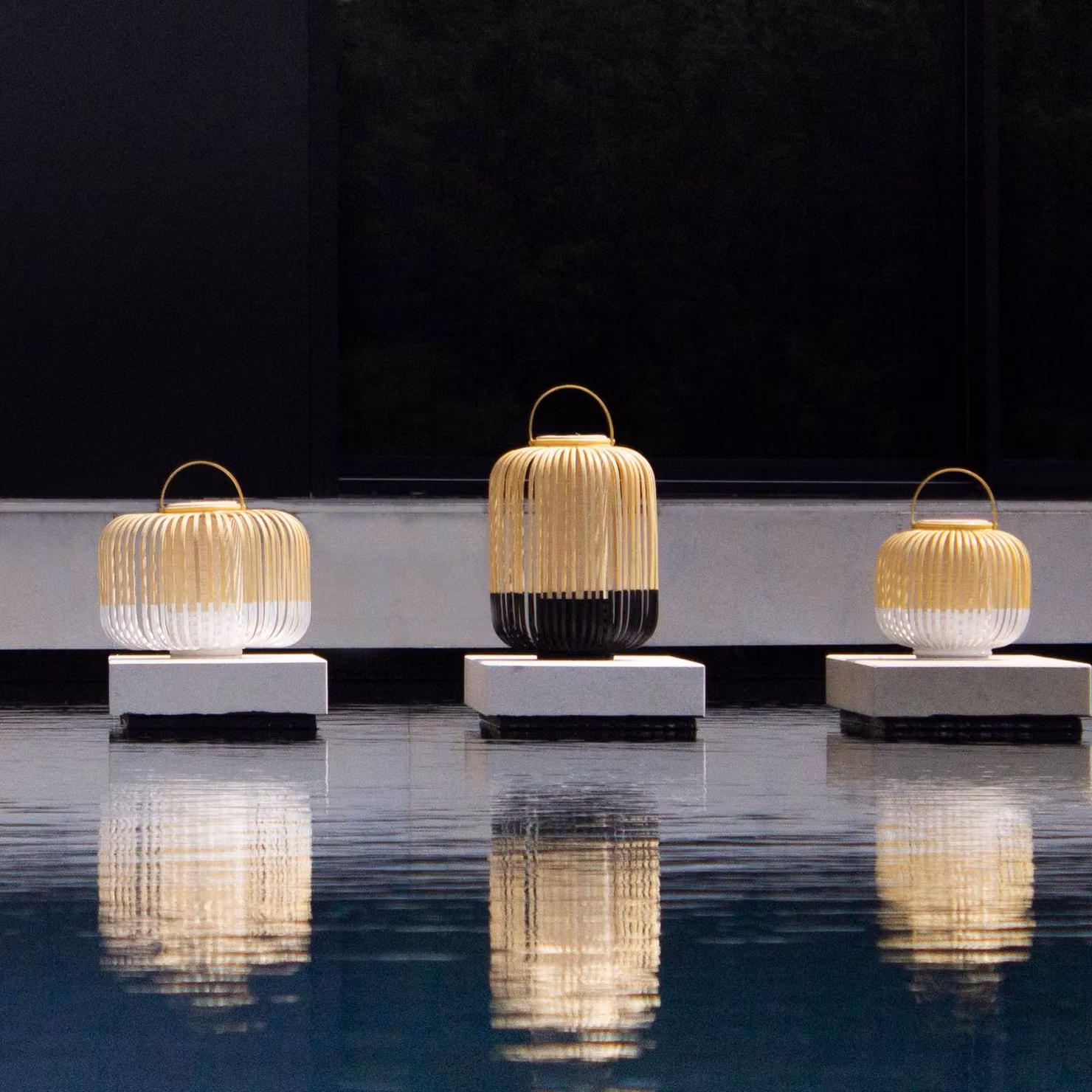 Forestier Lampada da tavolo Take A Way M, dimmerabile, Nero, bambù, Design, Lampada da tavolo