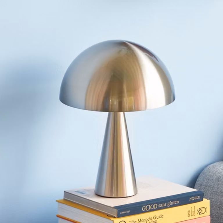 Hübsch Lampada da tavolo Mush Mini, Alluminio / Grigio / Zincato, Soggiorno / Sala da pranzo, Metallo, Design, Lampada da tavolo