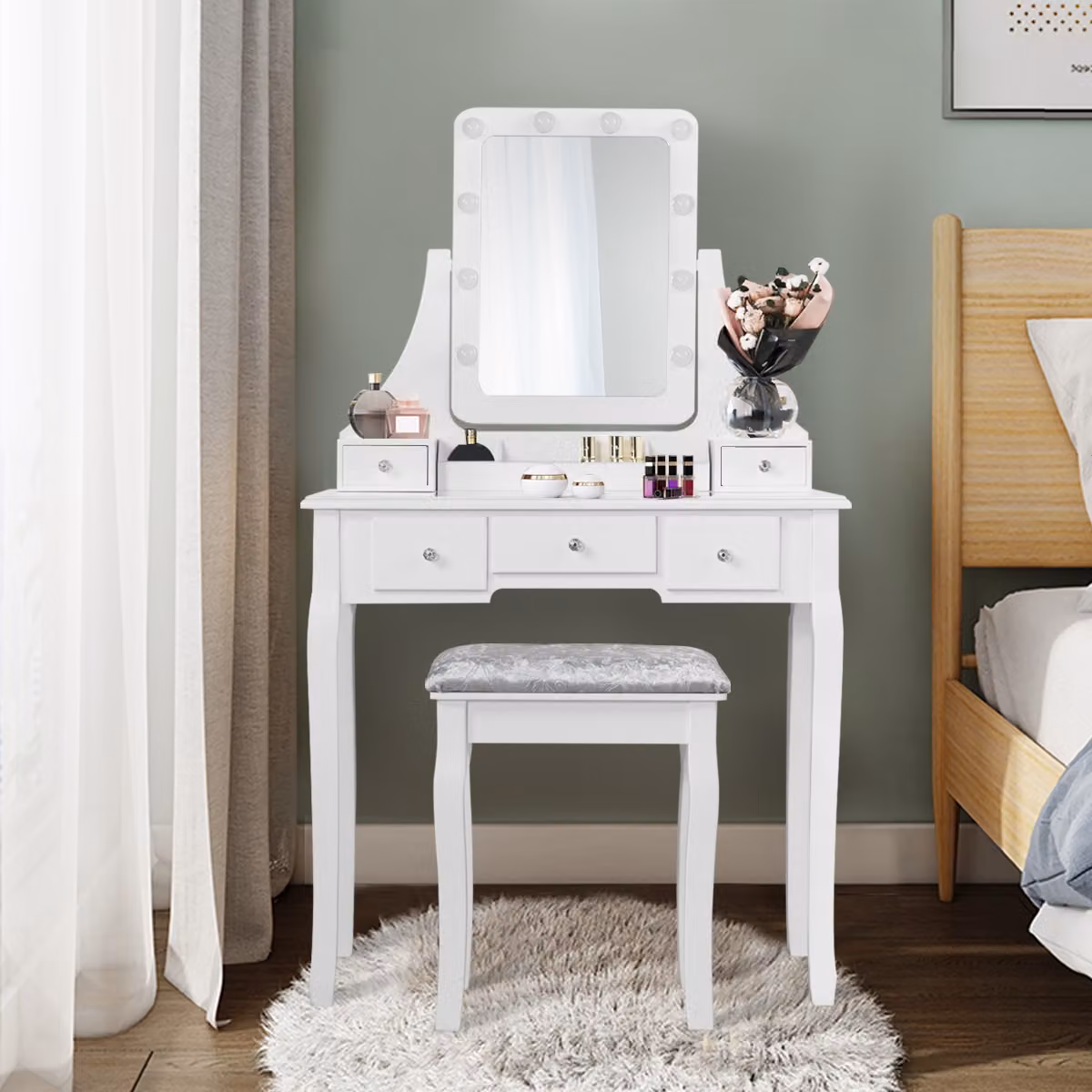 Set toeletta Costway con specchio rettangolare Hollywood LED e sgabello, tavolo da trucco moderno in bianco, L: 136 cm – 2