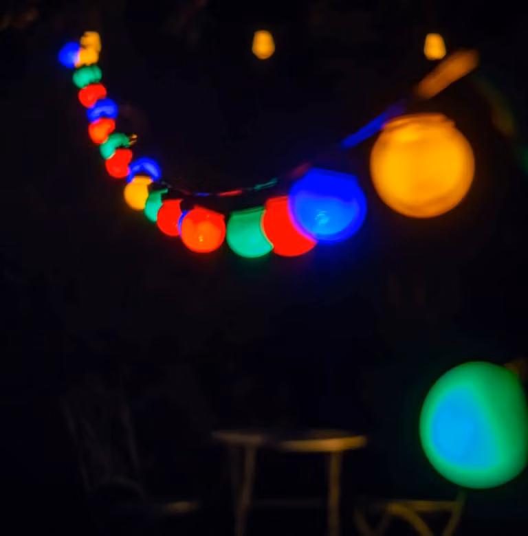 Ghirlanda luminosa da festa, LED, colorata, 9,5 m, con 20 grandi palline, impermeabile (IP44), per interni ed esterni, decorazioni per compleanni e matrimoni