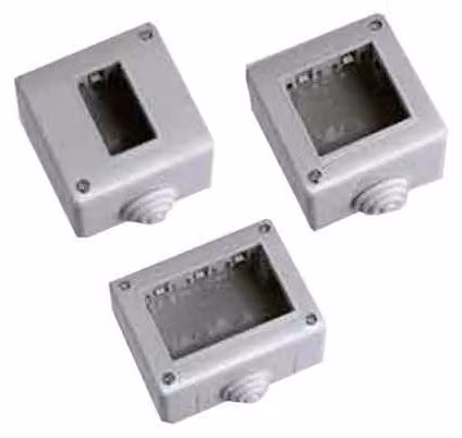 CONTENITORE DA PARETE PER APPARECCHI IP40 'SOLAR' 3 Posti