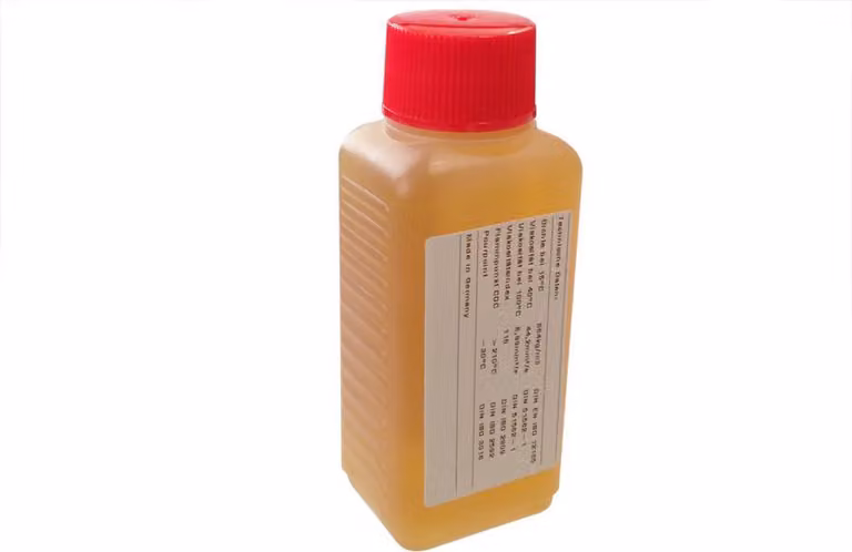 100 ml di olio idraulico per pompa a vuoto a batteria Makita DVP180
