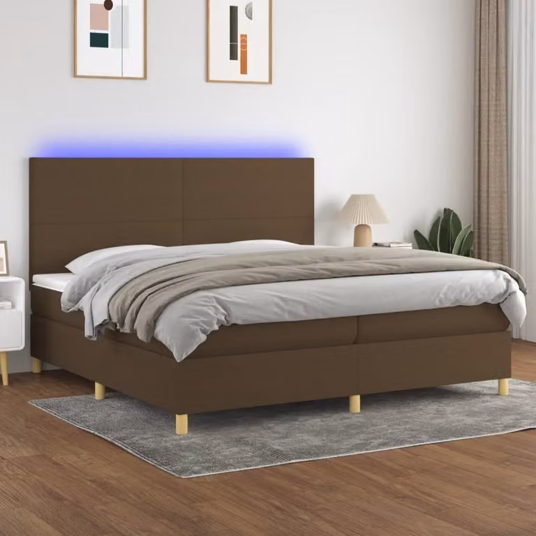 The Living Store Letto a molle con materasso e LED in tessuto marrone scuro 200x200 cm