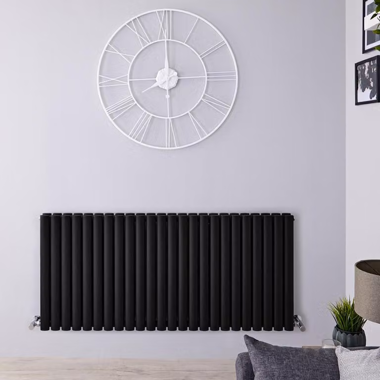 Radiatore Orizzontale Nero Opaco - 1764W - 635 x 1416mm - Revive