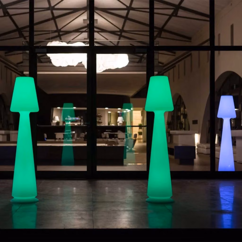 Lampada da terra LED Chloe TEKCNOPLAST bianca per giardino H 165 cm – 2