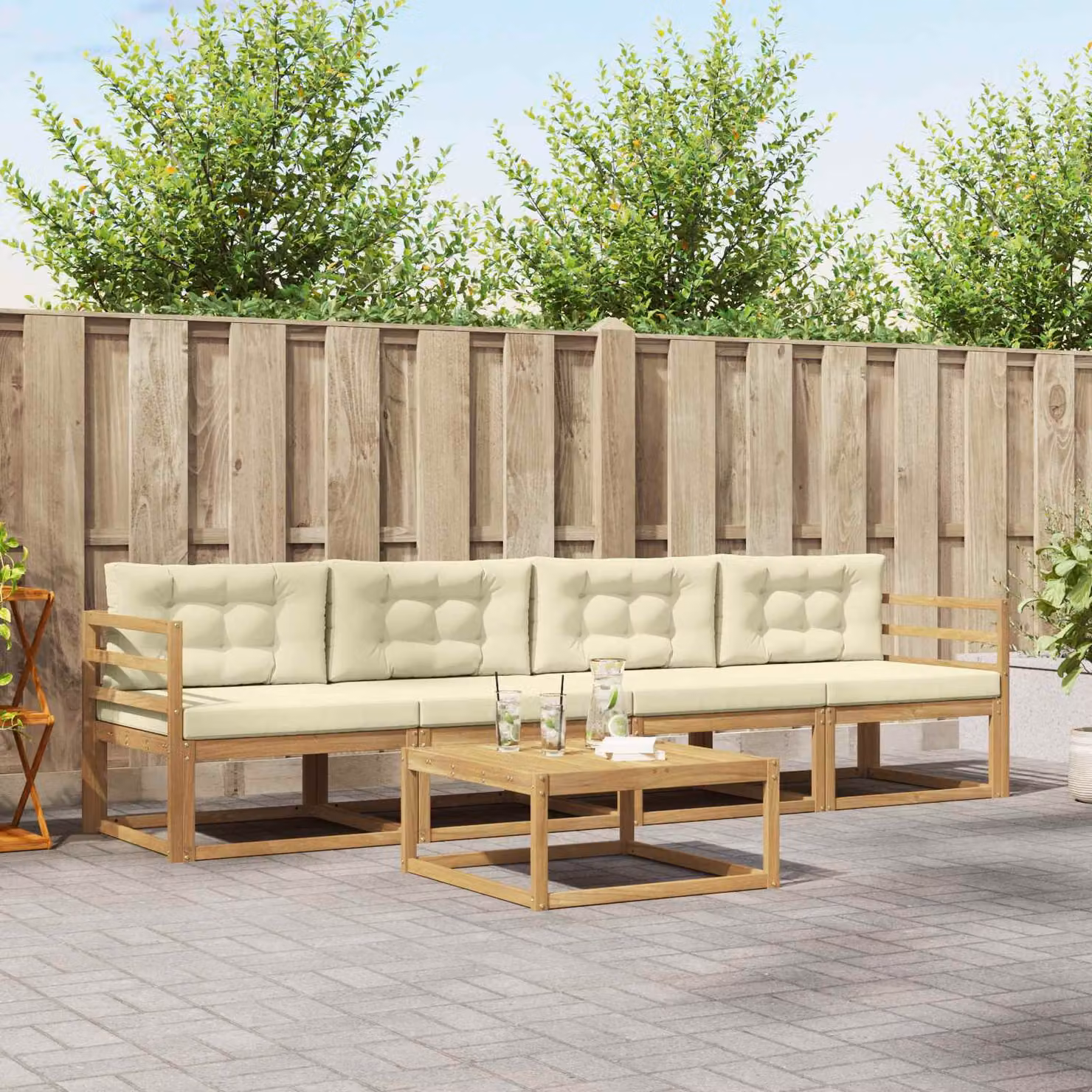 Set di mobili da giardino vidaXL composto da divano da esterno a 3 posti, 2 poltrone e tavolino da caffè in legno di acacia, colori bianco, beige e marrone