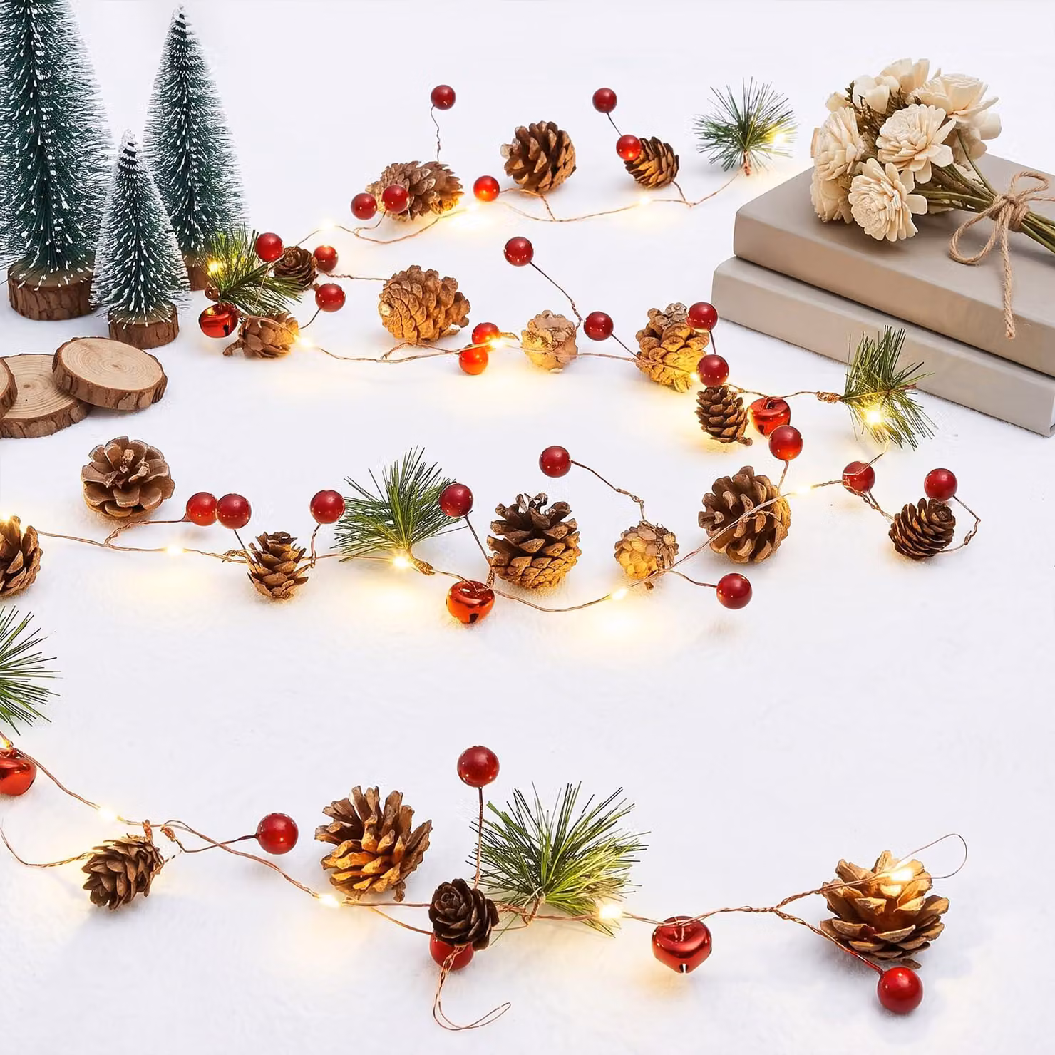Catena luminosa di 2 metri con decorazioni a forma di pigne, 20 LED luce calda