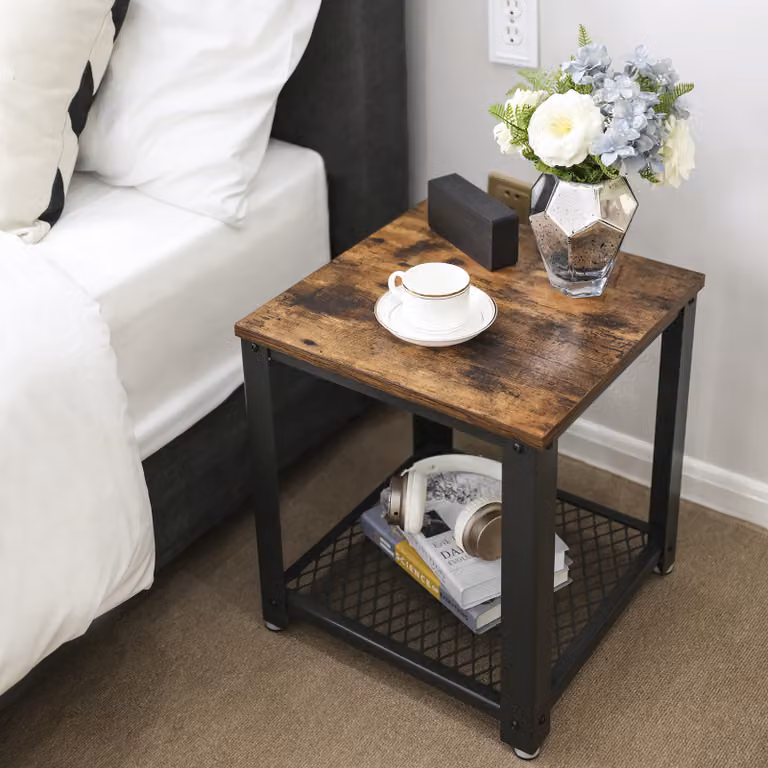 Comodino VASAGLE, 45 x 45 x 55 cm, tavolino dal design industriale, tavolino per divano con ripiano a griglia, stabile, facile da montare, tavolino vintage LET41X