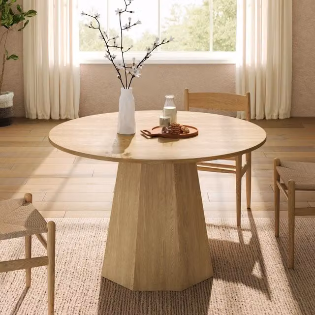 Tavolo da pranzo rotondo per 4–6 persone in MDF color rovere dal design scandinavo per interni diametro 120 cm