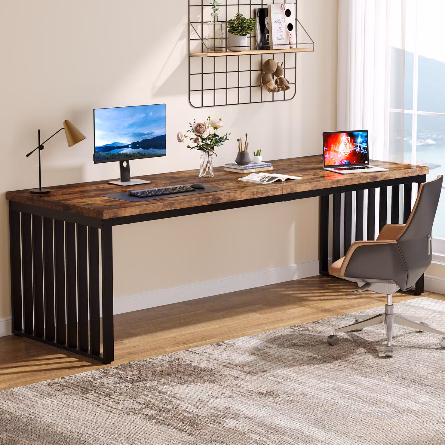Tribesigns Scrivania da 180 cm, grande scrivania per computer, scrivania per ufficio con robusto telaio in metallo, postazione di lavoro per l'ufficio domestico, marrone scuro