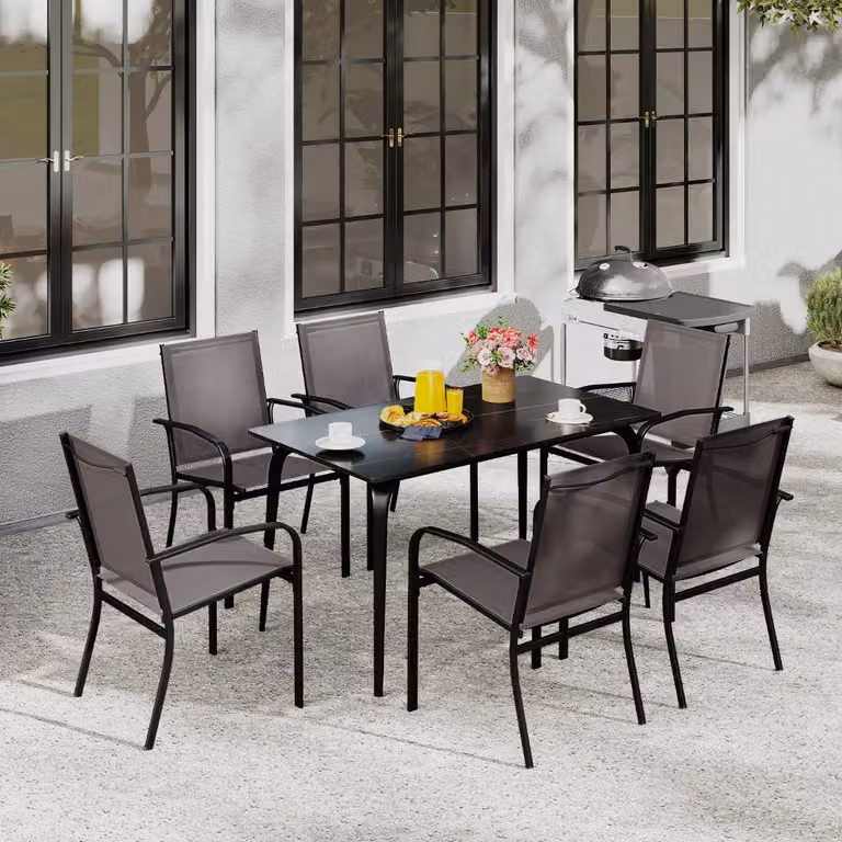 Set di 2 sedie da giardino impilabili Costway con braccioli mobili e tessuto traspirante in grigio