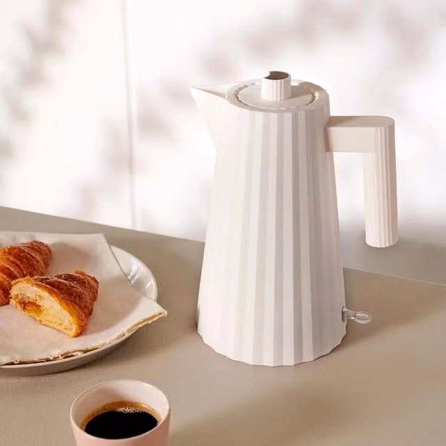 Bollitore Elettrico Alessi Pliss Bianco con Filtro Anticalcare e Spegnimento Automatico, Capacità 1,7 l