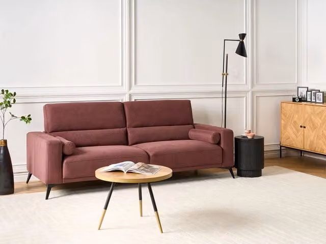 Divano a 3 posti Beliani in tessuto rosso con schienale regolabile e cuscini inclusi, stile moderno e minimalista per il tuo soggiorno
