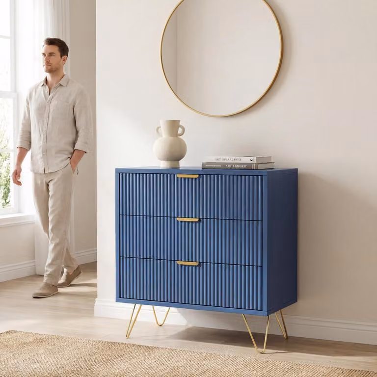 Comodino con 3 cassetti, colore blu, dimensioni 60 x 40 x 70 cm, realizzato in MDF con gambe in metallo