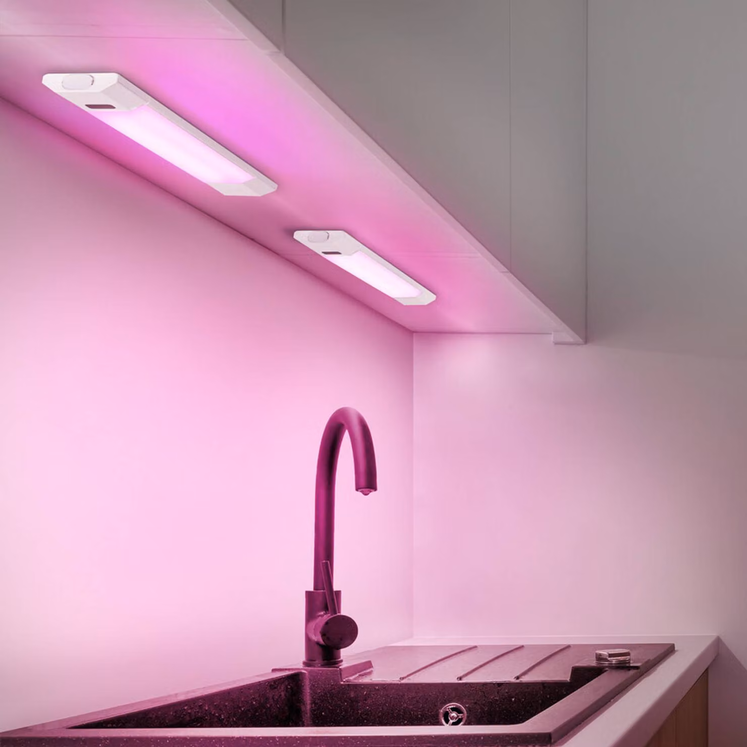 OSRAM Lampada LED per mobili Linear Edge Sensor RGBW 30 cm bianco Sensor, dimmerabile, Bianco / Opale, Cucina, Alluminio, Lampade per mobili