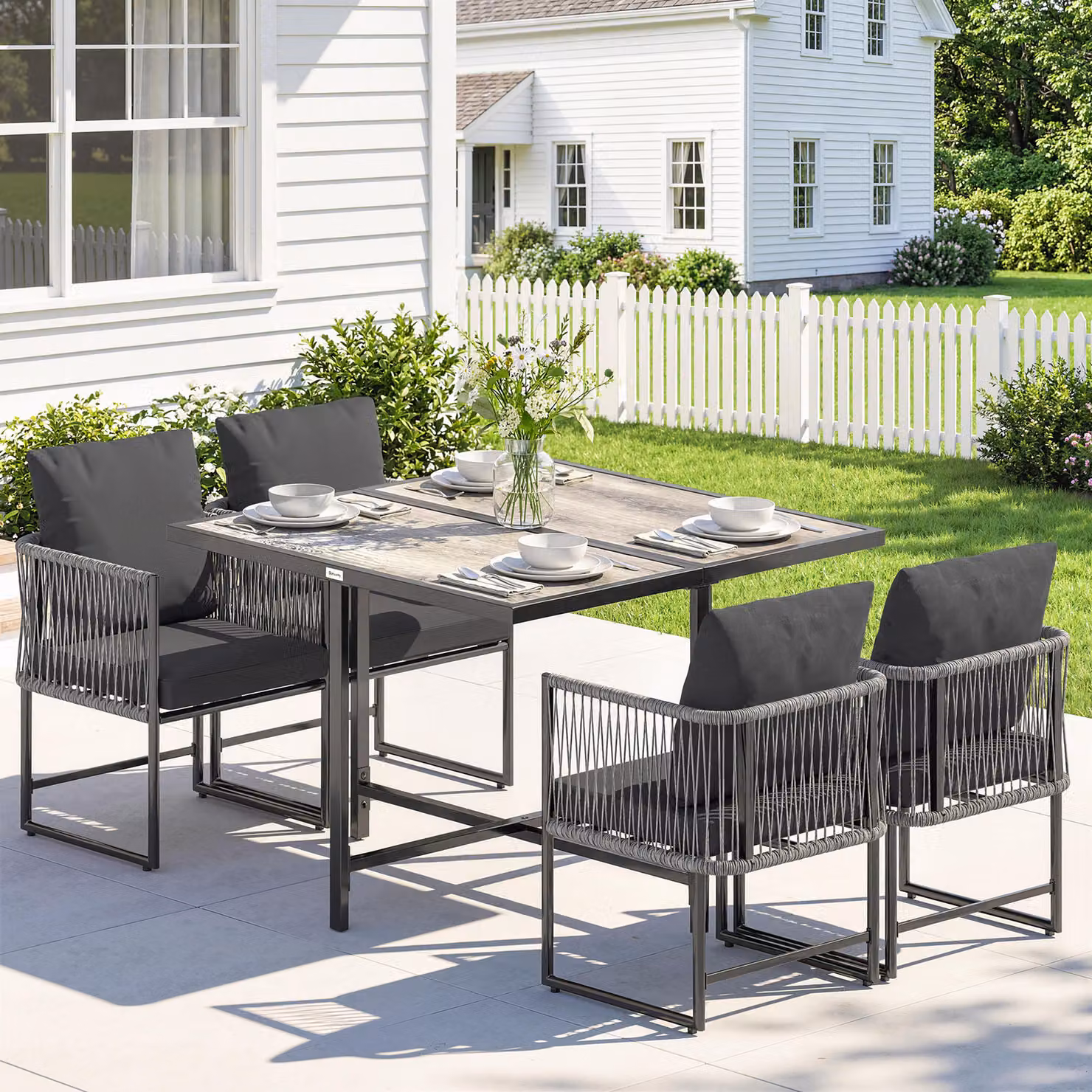 Set di mobili da giardino Outsunny in polyrattan composto da tavolo e 4 sedie con cuscini Grigio – 2