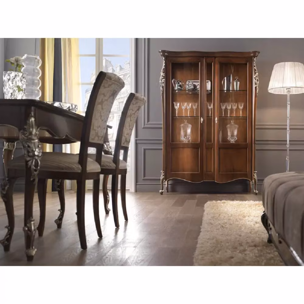Vetrina sagomata classica con 2 ante in vetro Mobili 2G in legno massello color noce L: 145 cm, P: 50 cm, H: 203 cm – 4