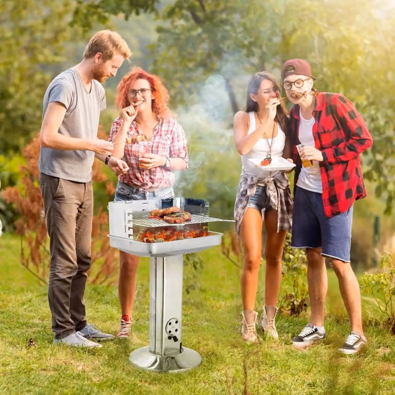Barbecue a carbonella in acciaio inox - Barbecue a colonna - Resistente alle intemperie - Griglia cromata regolabile in altezza - Vano cenere - Regolatore di ventilazione - Bianco