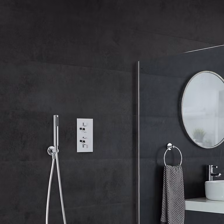 Doccia Termostatica con Miscelatore e Doccetta - Como