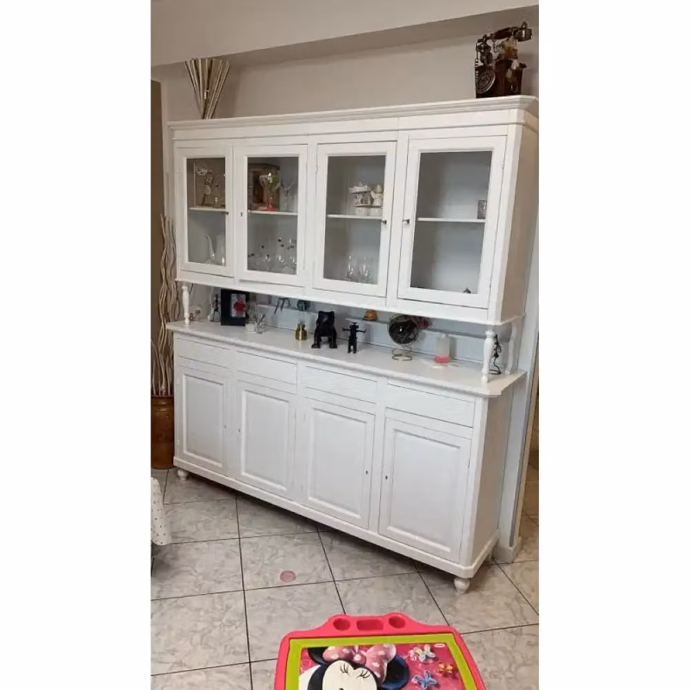 Cristalliera Shopinnovativo in stile arte povera con 8 ante e 4 cassetti, realizzata in legno massello, MDF e vetro, finitura bianca, L: 196 cm, P: 43 cm, H: 218 cm – 2